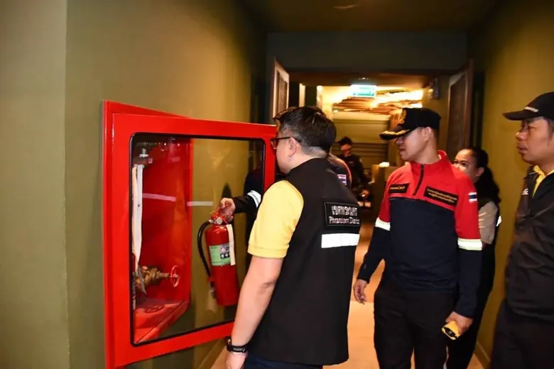 นายโกศล สิงหนาท ผู้อำนวยการเขตพระนคร กทม....