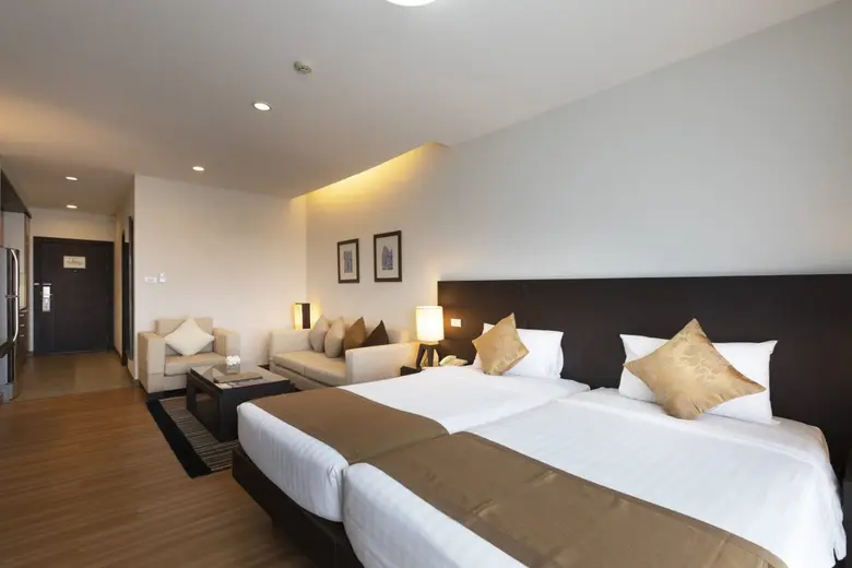 โรงแรมแคนทารี กบินทร์บุรี ในเครือเคป แอนด...