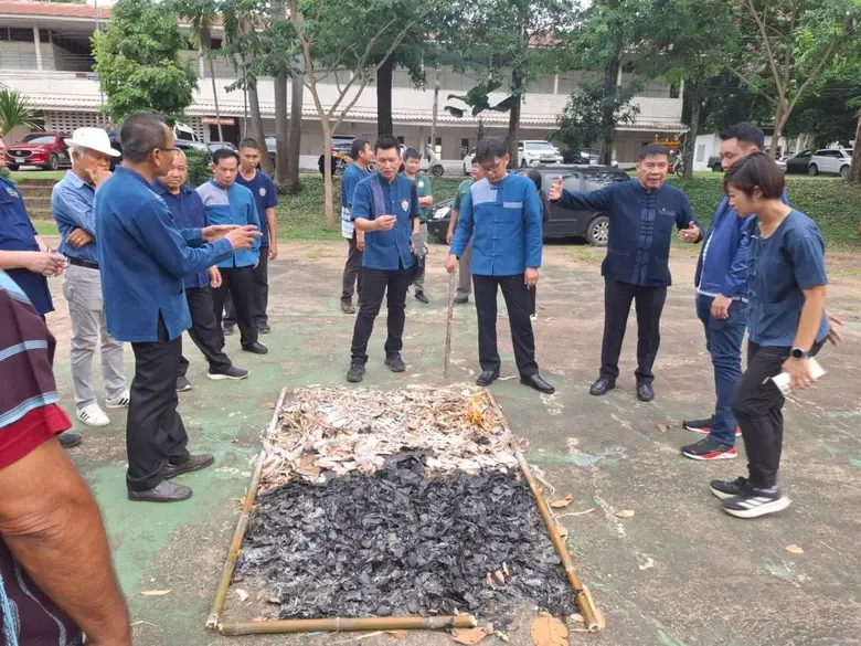 สถาบันเทคโนโลยีพระจอมเกล้าเจ้าคุณทหารลาดก...