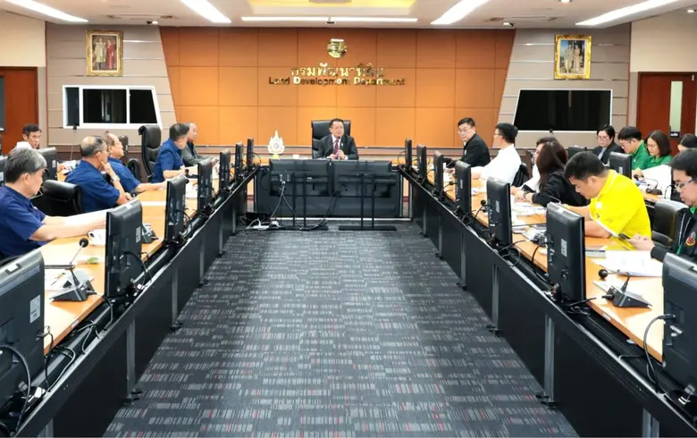 อธิบดีกรมพัฒนาที่ดิน พร้อมสนับสนุนมูลนิธิ...