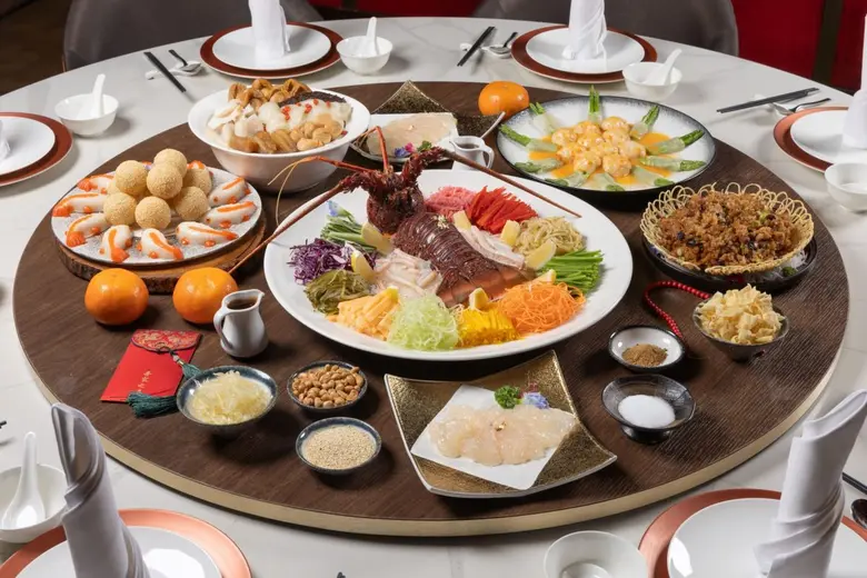 ร้านอาหารจีน "เฮยยิน" ต้อนรับตรุษจีนปีมะเ...