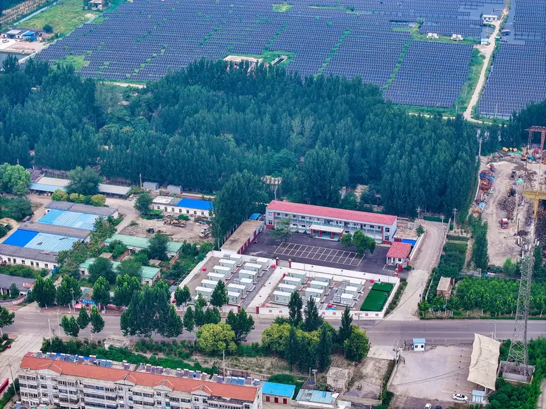 ทรินาโซลาร์ ผู้นำระดับโลกด้านผลิตภัณฑ์โฟโ...