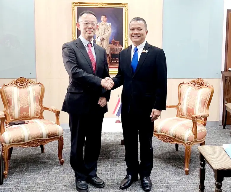 นายสัตวแพทย์ชัยวัฒน์ โยธคล เลขาธิการสำนัก...