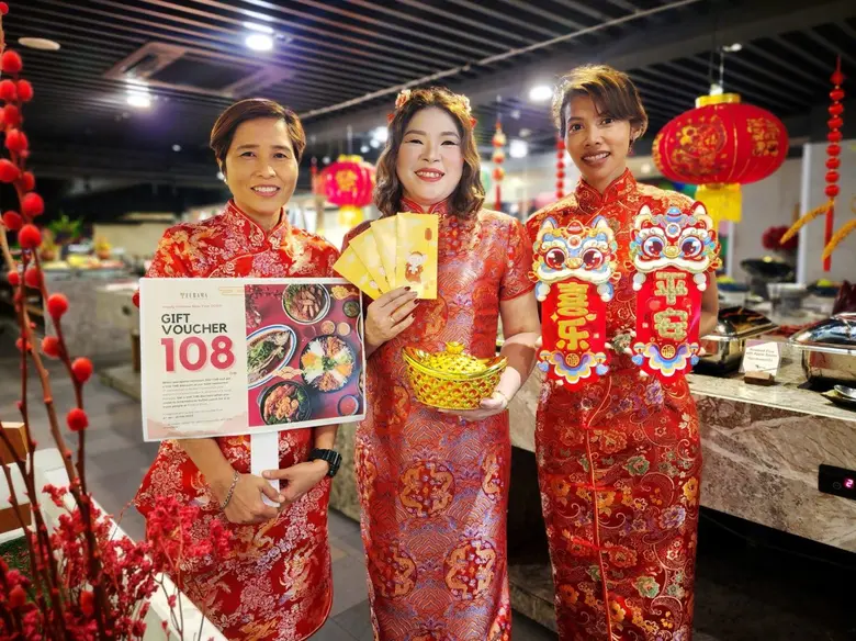 ฉลองตรุษจีนปีงูทองปีนี้ รับทันทีอั่งเปามู...