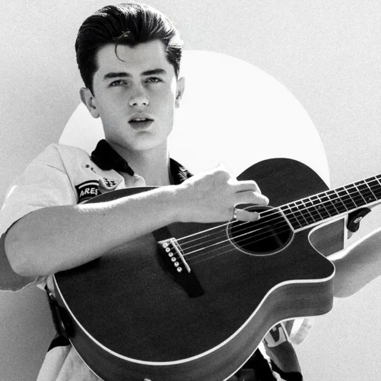 Elliot James Reay โชว์เสียงร้องสุดนุ่มละมุน ใกล้ชิดแฟนๆ ชาวไทยอย่างทั่วถึง กับ Fansign &amp; Showcase ครั้งแรกในไทย