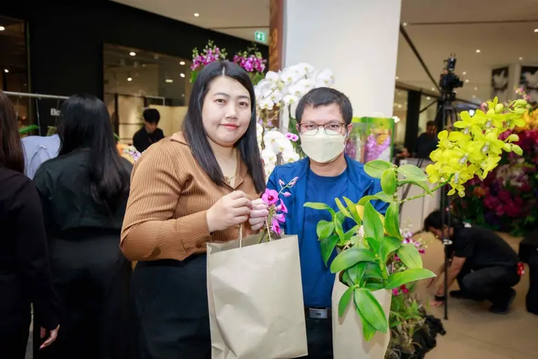 เกษตรฯ เผยงาน " Beyond &amp; Journey of Siam Orchids " กล้วยไม้สกุลช้างขายดีสุด! เกษตรกรโคราชคว้าแชมป์รับถ้วยพระราชทาน เดินหน้าส่งเสริมการรวมกลุ่มเพิ่มศักยภาพเพิ่มรายได้