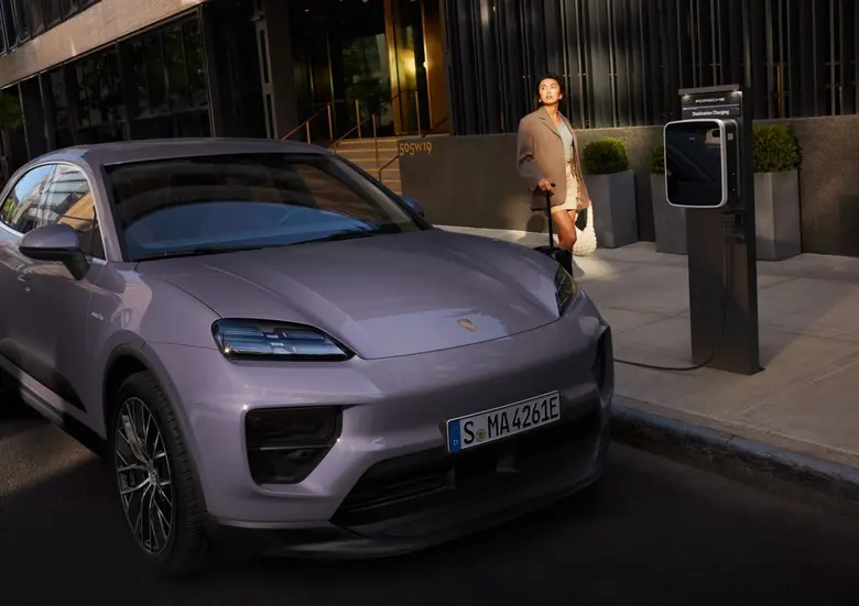 ปอร์เช่ ประเทศไทย ต้อนรับปีใหม่แก่คนรักรถ...