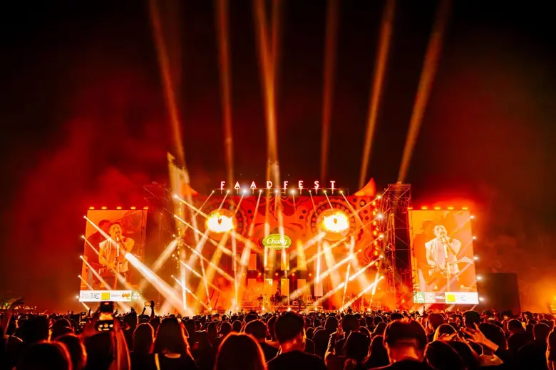 จบลงอย่างยิ่งใหญ่ สำหรับเทศกาลดนตรีน้องให...