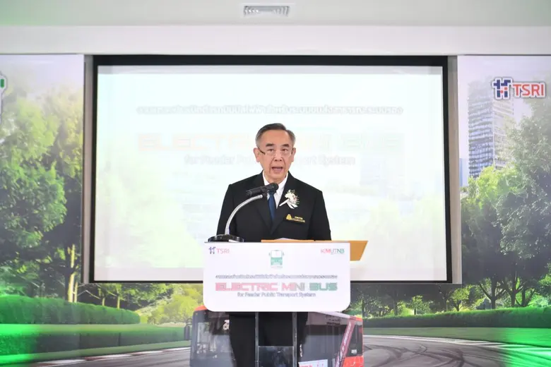 ศ.ดร.ธานินทร์ ศิลป์จารุ อธิการบดี มหาวิทย...