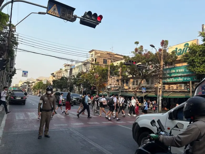 นายโกศล สิงหนาท ผู้อำนวยการเขตพระนคร กทม. กล่าวกรณี...