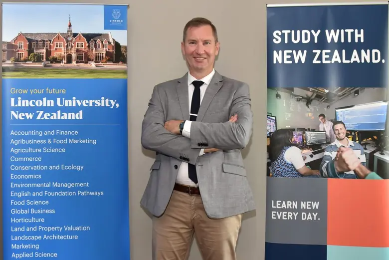 การเขียนภาษาอังกฤษเชิงวิชาการไม่เพียงเป็น...