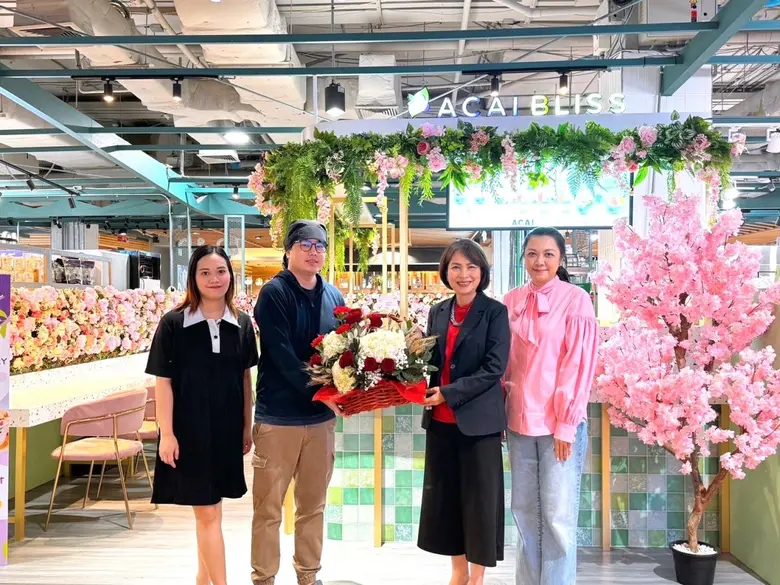 นางสาวจรูญรัตน์ สาลี กรรมการผู้จัดการ บริ...