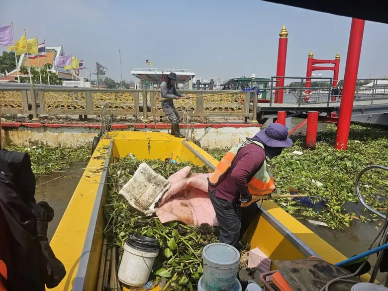 นายประพาส เหลืองศิรินภา ผู้อำนวยการสำนักส...