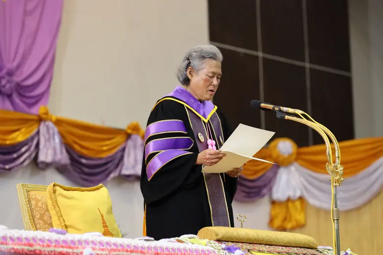 สมเด็จพระกนิษฐาธิราชเจ้า กรมสมเด็จพระเทพรัตนราชสุดา ฯ สยามบรมราชกุมารี พระราชทานปริญญาบัตรแก่ผู้สำเร็จการศึกษามหาวิทยาลัยพะเยา ประจำปีการศึกษา 2566