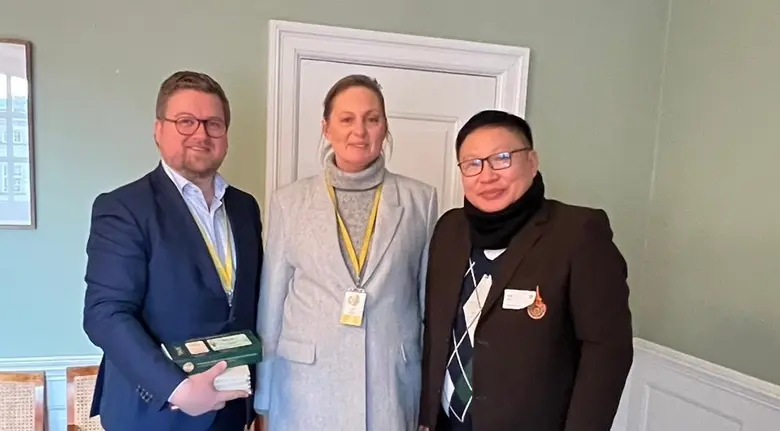 นายอัคค์สัจจา ดวงสุภาสิญจ์ รองอธิการบดีฝ่...