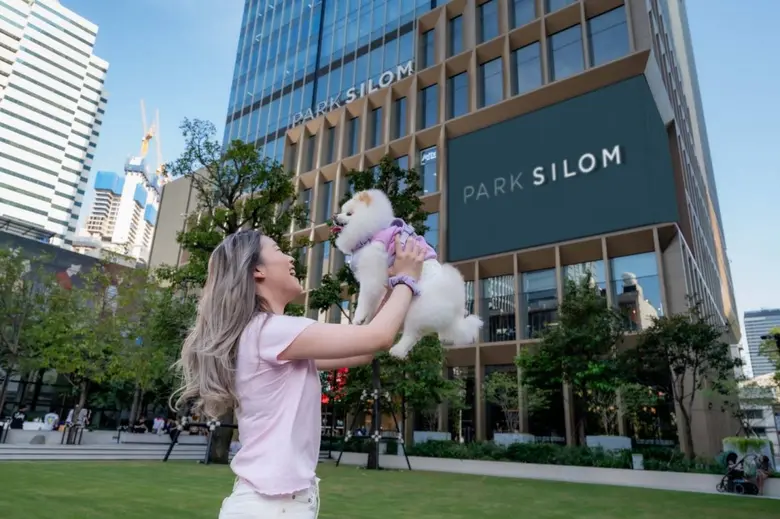 "พาร์ค สีลม" เปิดโซน Pet Friendly จุดกระแสชุมชนคนรักสัตว์ใจกลางเมือง