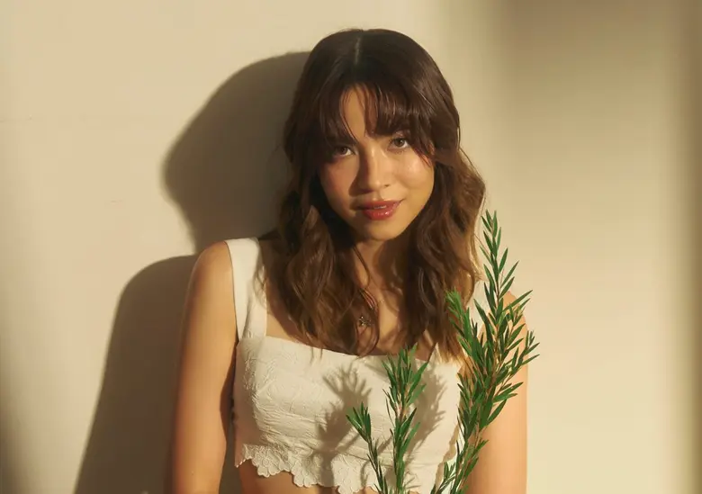 เรียกว่าชื่อของ "Marina Balenciaga" ศิลปิ...