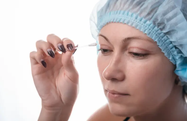 การทำศัลยกรรมตาสองชั้น (Double eyelid sur...