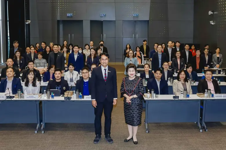 ศาสตราจารย์ ดร.สุรินทร์ คำฝอย รองผู้อำนวย...