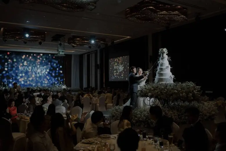 โรงแรมอีสติน แกรนด์ สาทร กรุงเทพฯ ขอเสนอโ...