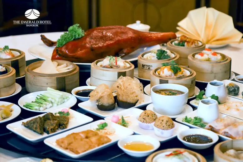 ห้องอาหารจีนหยก โรงแรม ดิ เอมเมอรัลด์ คัด...