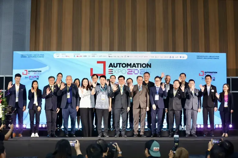 ดร.จุฬา สุขมานพ เลขาธิการคณะกรรมการนโยบาย...