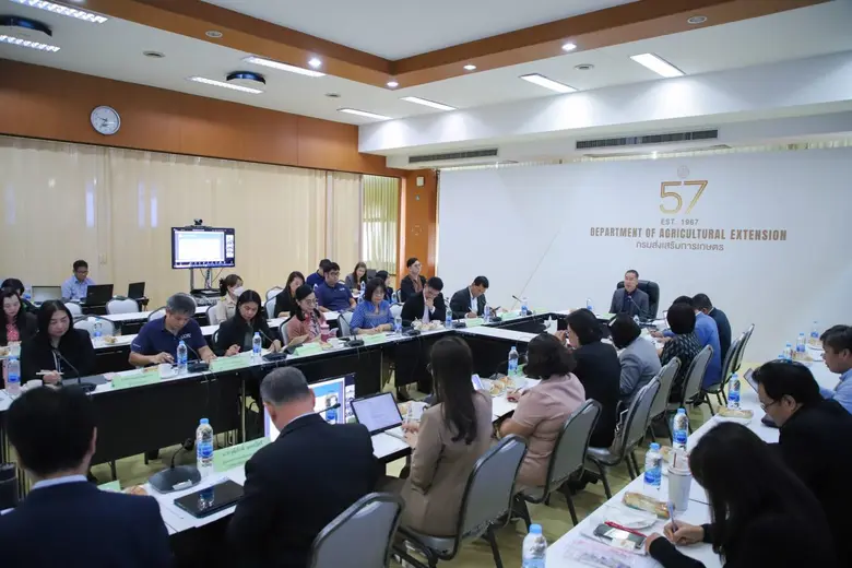 นายพีรพันธ์ คอทอง อธิบดีกรมส่งเสริมการเกษตร เป็นประ...