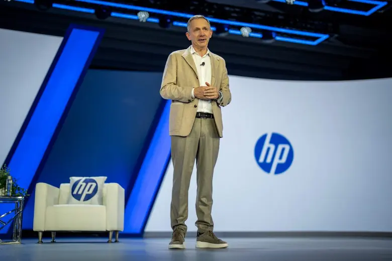 นำเสนอ AI เหนือระดับเพื่อประสบการณ์การทำง...