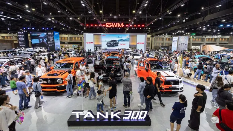 แรงเกินต้าน! NEW GWM TANK 300 DIESEL ยอดจองทะลุเป้ากว่า 800 คันในเพียง 5 วัน พร้อมเอาใจแฟน ๆ ขยายระยะเวลาของราคาแนะนำจนจบงานมอเตอร์โชว์ฯ นี้เท่านั้น!