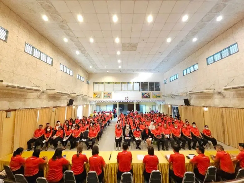 นางละไม อัศวเลิศศักดิ์ ผู้อำนวยการสำนักงา...