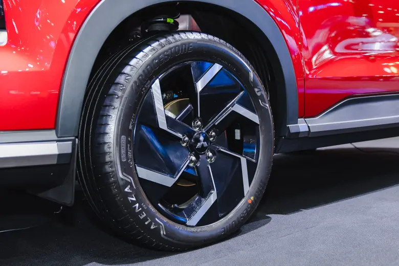"BRIDGESTONE ALENZA 001 with the Ultimate Customization of Cutting-Edge ENLITEN(R) Technology" Selected as Original Equipment to Enhance Driving Performance of "ALL-NEW MITSUBISHI XFORCE HEV" from Mitsubishi Motors