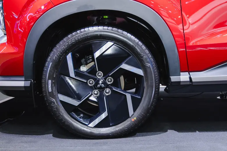 "BRIDGESTONE ALENZA 001 with the Ultimate Customization of Cutting-Edge ENLITEN(R) Technology" Selected as Original Equipment to Enhance Driving Performance of "ALL-NEW MITSUBISHI XFORCE HEV" from Mitsubishi Motors