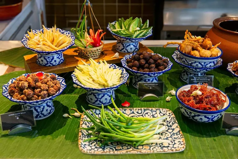 ต้อนรับปีใหม่ไทย ห้องอาหารเวนติซี ชั้น 24...