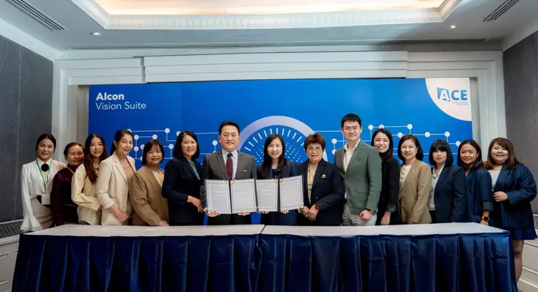 รพ. สมิติเวช ไชน่าทาวน์ จับมือ อัลคอน แลบ...