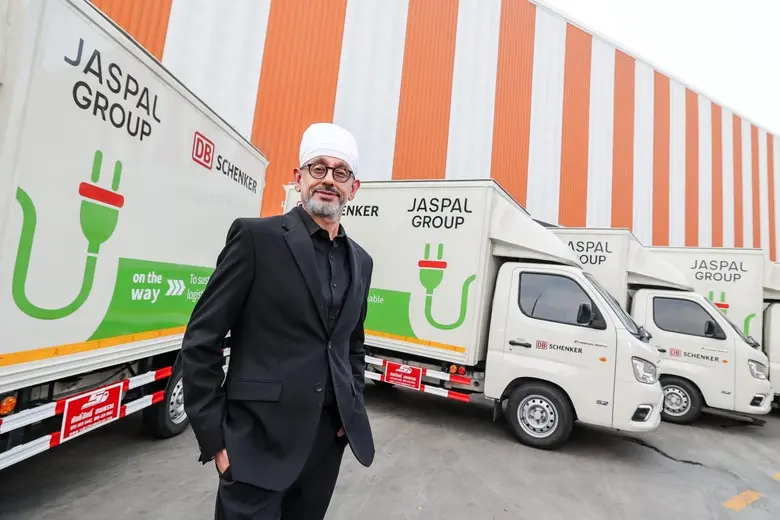 ยัสปาล กรุ๊ป หรือ บริษัท ยัสปาล จำกัด (มห...