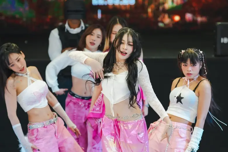 ประมวลบรรยากาศสุดมันส์กับกิจกรรม DANCE SPACE สายแดนซ์แน่นเอ็ม บี เค เซ็นเตอร์ เตรียมสเต็ปให้พร้อม!! MBK เปิดพื้นที่ต้อนรับเหล่านักเต้นมา Random Dance ตลอดปี