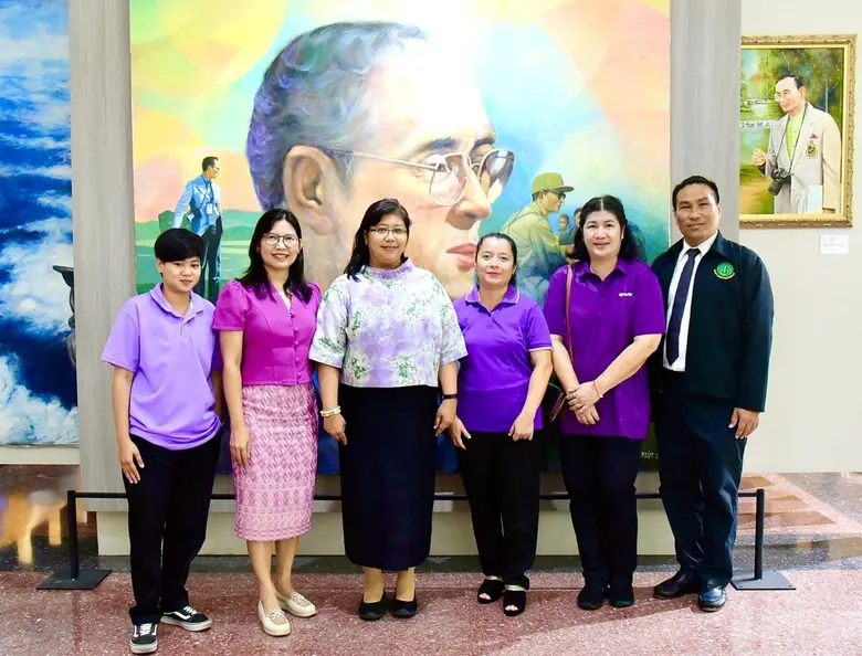 นางกาญจนา แดงรุ่งโรจน์ รองเลขาธิการสำนักง...