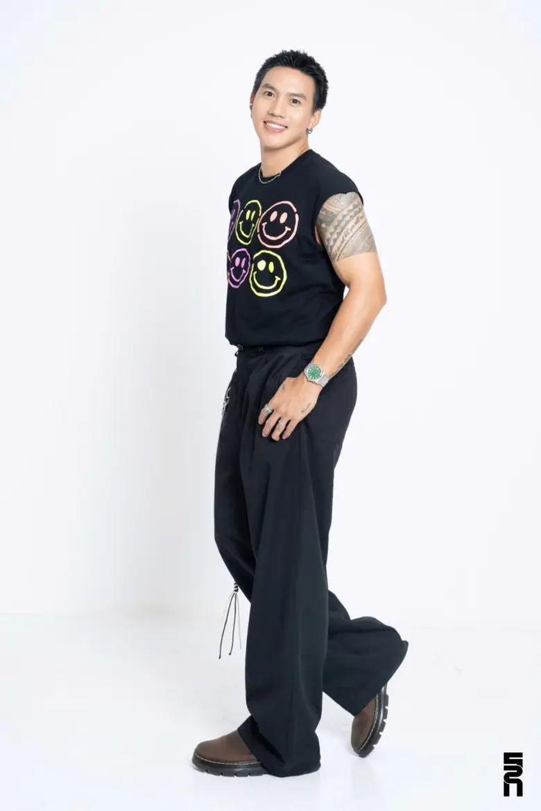 ได้เวลาโยก! ลีซอ ปล่อยจอยโชว์สเต็ปแดนซ์ใน "Fill Feel" เอ็มวีใหม่ที่พาทุกหัวใจออกไปสนุก!