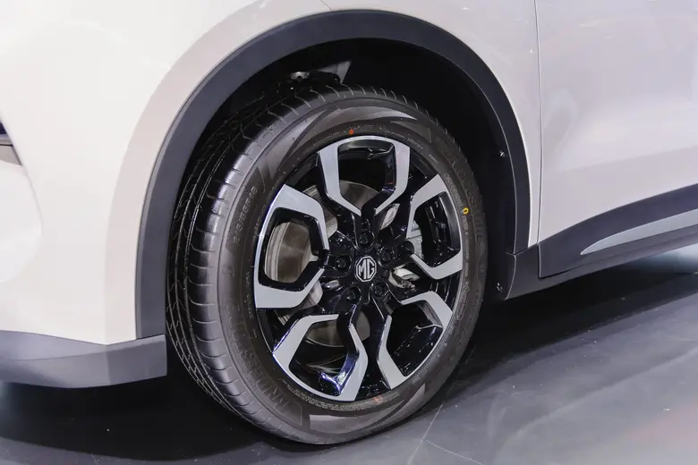 "BRIDGESTONE TURANZA 6" , the New Premium Comfort Benchmark with ENLITEN(R) Technology Selected as Original Equipment to Power the "New MG S5 EV" from MG