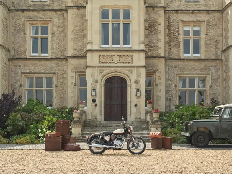 สงกรานต์นี้ ฉลองไปกับโรยัล เอ็นฟีลด์