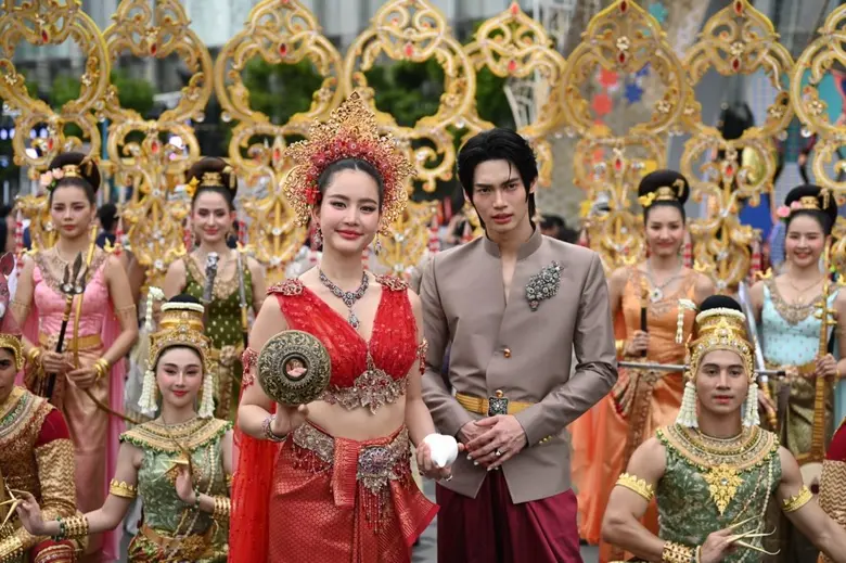 ไอคอนสยาม จัดใหญ่สมฐานะแลนด์มาร์กสำคัญของ...