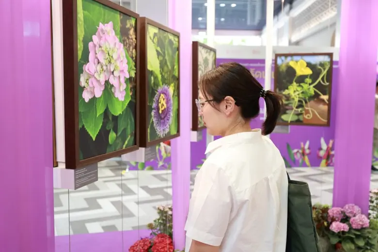 นิทรรศการ "รัตนแห่งจุฬาฯ" เฉลิมพระเกียรติ สมเด็จพระกนิษฐาธิราชเจ้า กรมสมเด็จพระเทพรัตนราชสุดา ฯ สยามบรมราชกุมารี ในโอกาสทรงเจริญพระชนมายุ 70 พรรษา เปิดโลกการเรียนรู้ไม่สิ้นสุด ผ่านพรรณไม้ไทยหายากและทรงคุณค่า