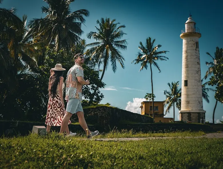 Starting from the bustling capital of Col...