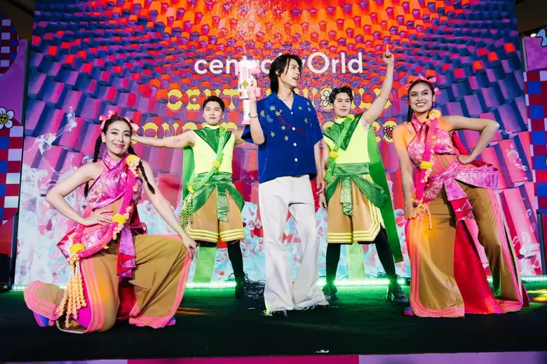 "บิวกิ้น" เสิร์ฟความสนุกจัดเต็ม สงกรานต์ครั้งแรกกับ centralwOrld Songkran Fest 2025 ตอกย้ำเบอร์ 1 Culturetainment Landmark สงกรานต์มหาบันเทิงสุดยิ่งใหญ่