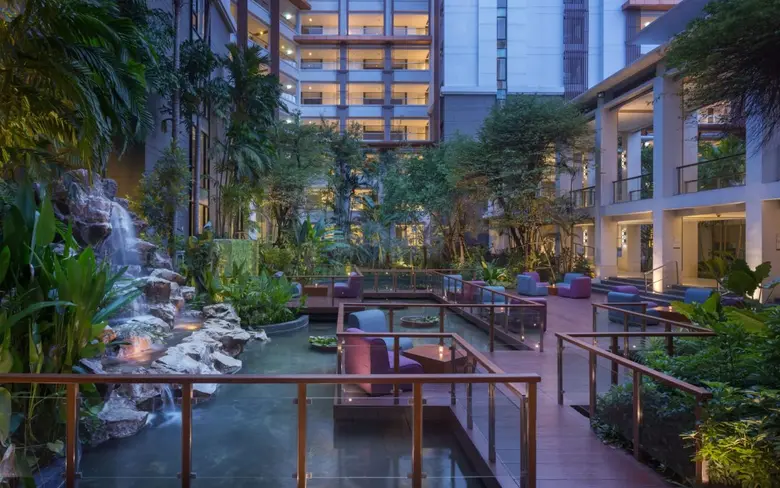 Easter Feasts - เฉลิมฉลองไปกับบรรยากาศอันแสนอบอุ่นและเมนูแห่งเทศกาลอีสเตอร์ที่ เลอ เมอริเดียน สุวรรณภูมิฯ