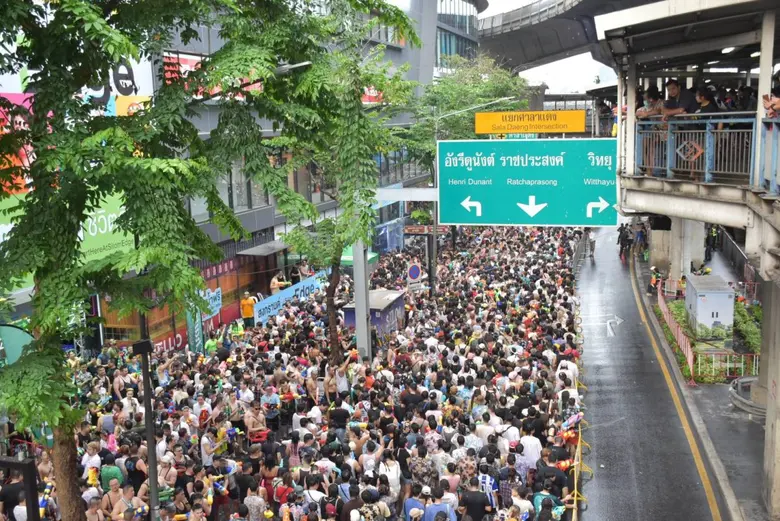 นางพรพัน วัฒนสินธุ์ ผู้อำนวยการเขตบางรัก ...