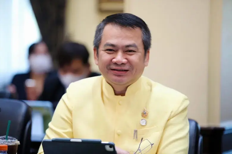 ดร.วรัท พฤกษาทวีกุล รองปลัดกระทรวงศึกษาธิ...