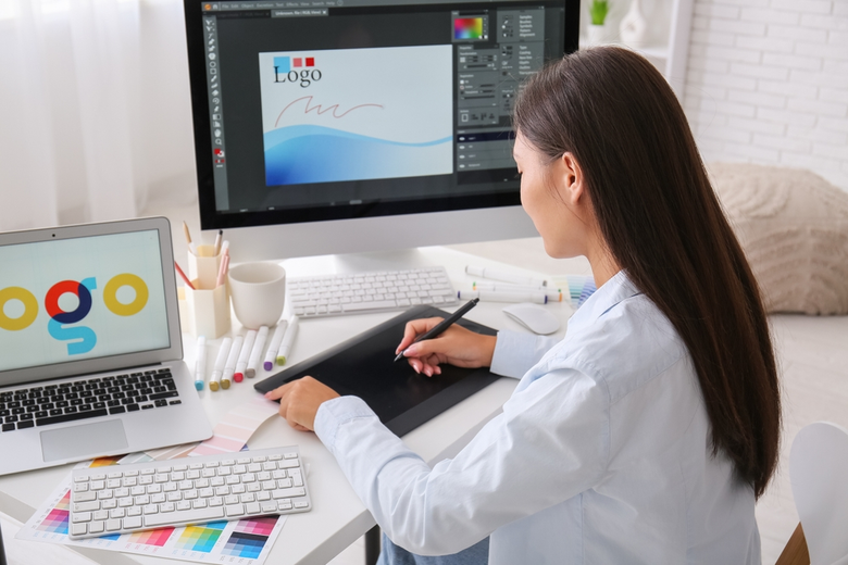 กราฟิกดีไซน์ คืออะไร กราฟิกดีไซน์ (Graphi...