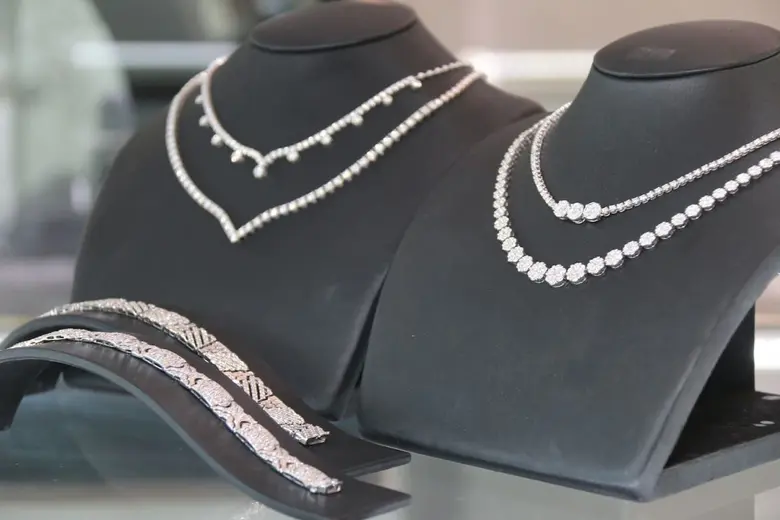 กว่า 30 ปีแห่งการเติบโตอย่างมั่นคงในวงการ...